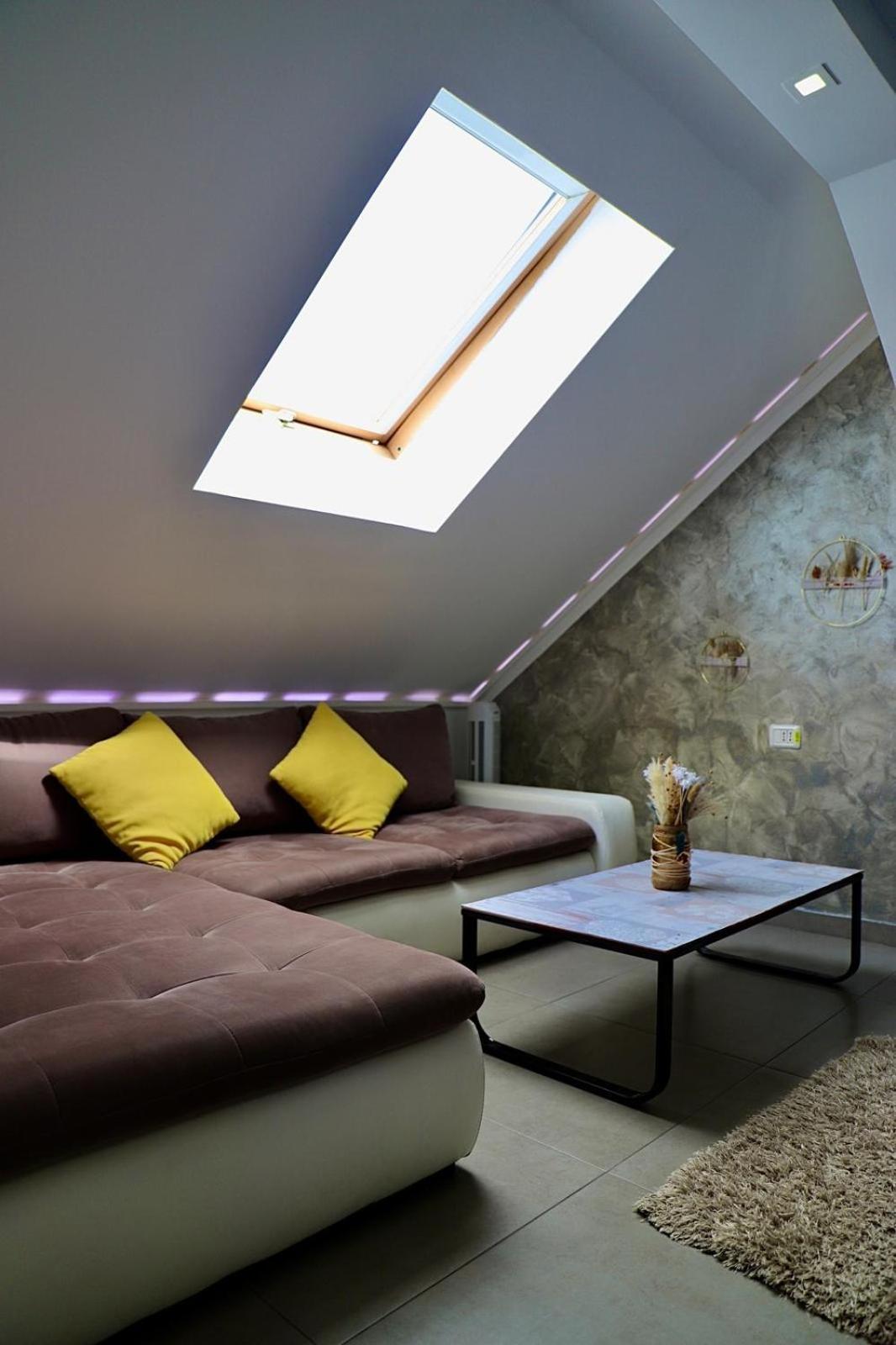 Cazare Moldi - Regim Hotelier Câmpulung Moldovenesc エクステリア 写真